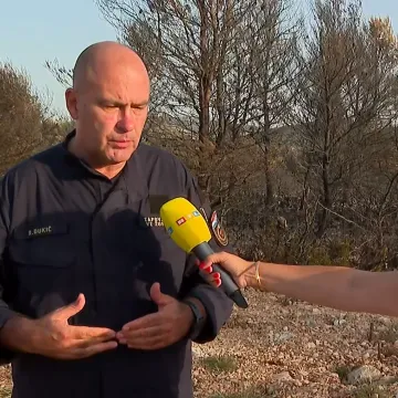 Veliki požar kod Šibenika stavljen pod kontrolu, zapovjednik vatrogasaca za RTL Danas otkrio detalje