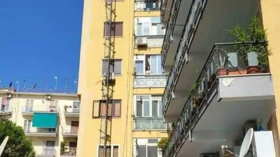 Trojica radnika pala sa šestog kata i na mjestu umrla: 'Tijela su im bila gotovo zagrljena'