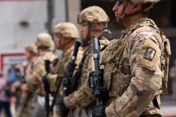 Trump zvao vojsku zbog ilegalnih migranata, spremno je 1.700 ljudi: Pentagon objavio detalje