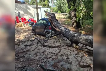 Kaos zbog nevremena diljem Hrvatske: Narančasto upozorenje ostaje na snazi