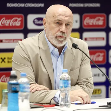 Izbornik BiH završio u bolnici! Liječnici otkrili što se dogodilo Sergeju Barbarezu