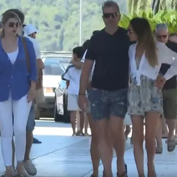 Vela Luka puna ljubavi u čast Oliveru: ''Glas je potrošen, ali srce je puno'