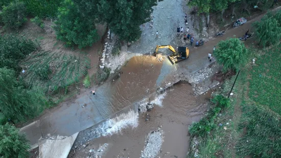 Četvero poginulih, osam nestalih: Zbog jakih kiša, nastalo klizište