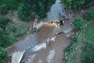 Četvero poginulih, osam nestalih: Zbog jakih kiša, nastalo klizište