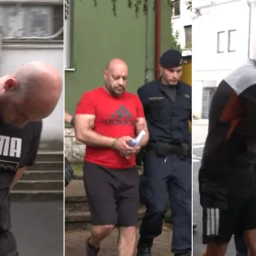 Ovaj trojac je brutalno pretukao mladića u Poreču: Pogledajte kako su stigli na Sud