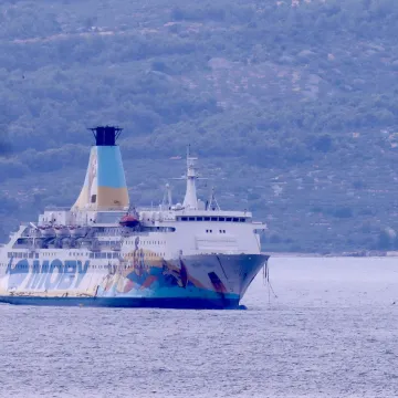 Splićani prosvjeduju protiv broda s azbestom: 'Split nije deponij'