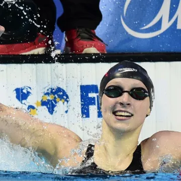 Bez rekorda, ali s veličanstvenim pričama: Ledecky i Popovici vodili dan pun iznenađenja