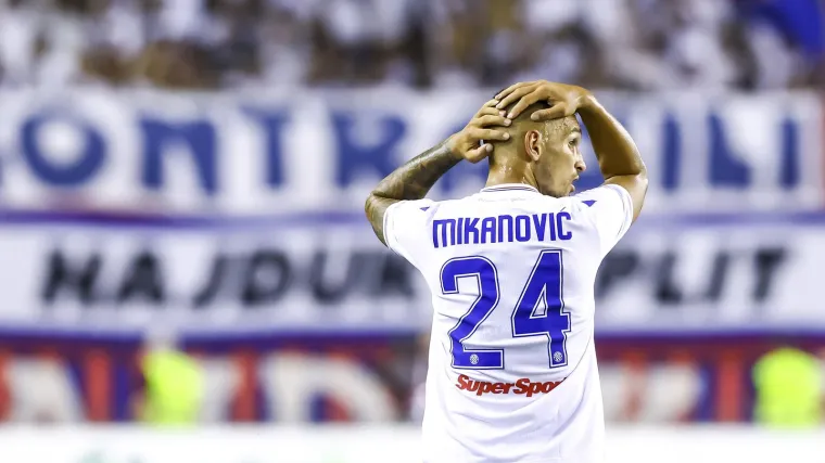 Samo nekoliko dana prije početka sezone Carević ostao bez jednog od ključnih igrača