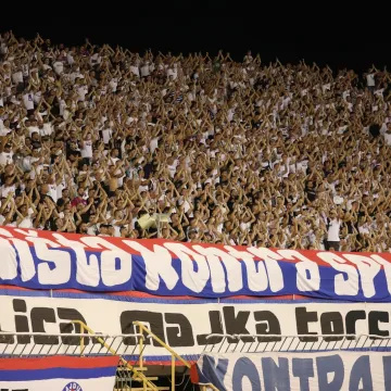 Navijači Hajduka u nevjerici: 'Brate mili, ne pomaže ni normabel! Muko Isusova, tek je kraj sedmog'