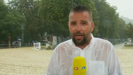 Sve pršti u Sinju: Opći potop odgodio Alku, pršte i političke tenzije - nije bilo ni rukovanja!