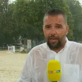 Sve pršti u Sinju: Opći potop odgodio Alku, pršte i političke tenzije - nije bilo ni rukovanja!