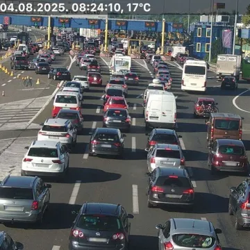 Ako ste krenuli na more, sretno vam bilo: Na Lučkom kolona duga 14 kilometara