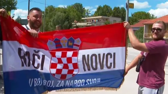Veseli Slavonci otkrili nam koliko baklji očekuju na Thompsonovom koncertu: Brojka je nerealna