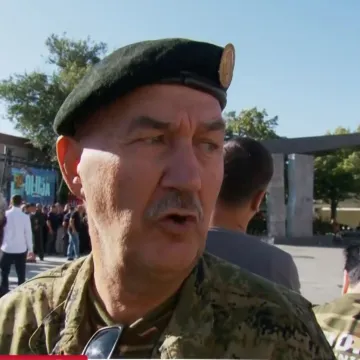 Bilo je danas i ogorčenih u Kninu: 'Oslobodili smo ga, a ne mogu se postrojit s ratnim stijegom nego sam samo gost'