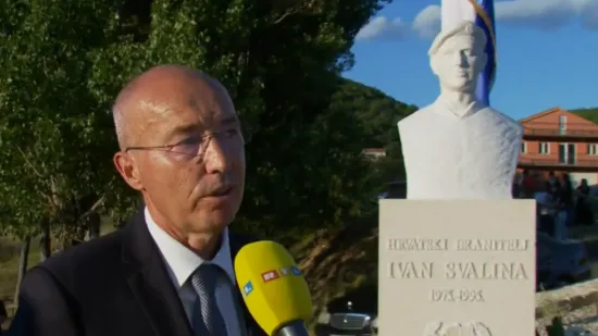 Krstičević na otvaranju spomenika Ivanu Svalini: 'U Oluji smo izgubili četiri čovjeka'