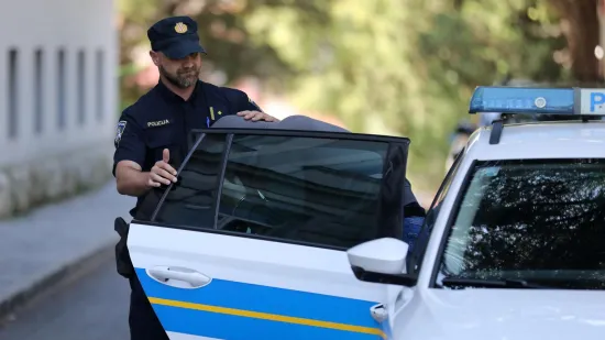 Poznati pjevač prijetio, ponižavao i djetetu pokazivao spolovilo: Optužnica otkriva zastrašujuće detalje