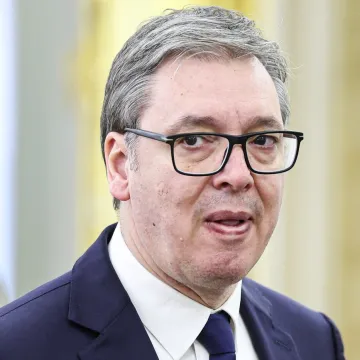 Ruski veleposlanik prozvao Vučića: Nadam se da je 'riješio' izvoz streljiva iz Srbije Ukrajini