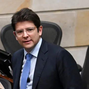 Kolumbijski senator preminuo dva mjeseca nakon atentata: Pucali su mu u glavu tijekom govora