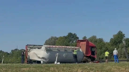 Prevrnuta cisterna još leži na autocesti A3 gdje je noćas izgubljen jedan život