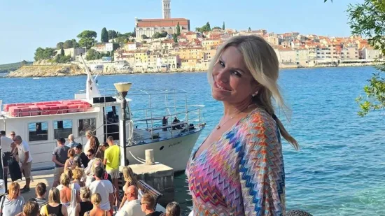 Iva Todorić uživala u Rovinju: U kratkim hlačama pokazala obline