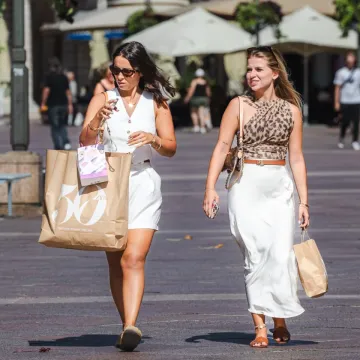 Vidi se da Riječanke prate najnovije trendove: Fatalni duo nije prošao nezapaženo