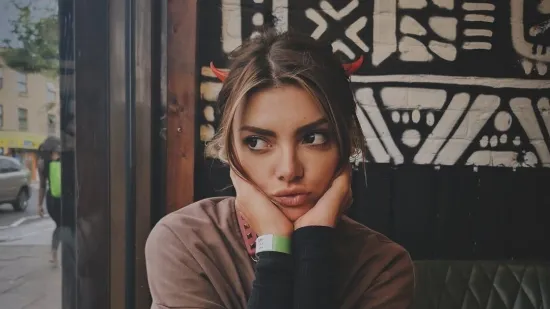 Ella Dvornik javila se s misterioznim partnerom: 'Pozdrav od Meštra i mene'