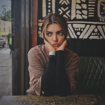 Ella Dvornik javila se s misterioznim partnerom: 'Pozdrav od Meštra i mene'