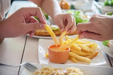Često jedete pomfrit? Stručnjaci upozoravaju na ozbiljnu bolest koju možete dobiti