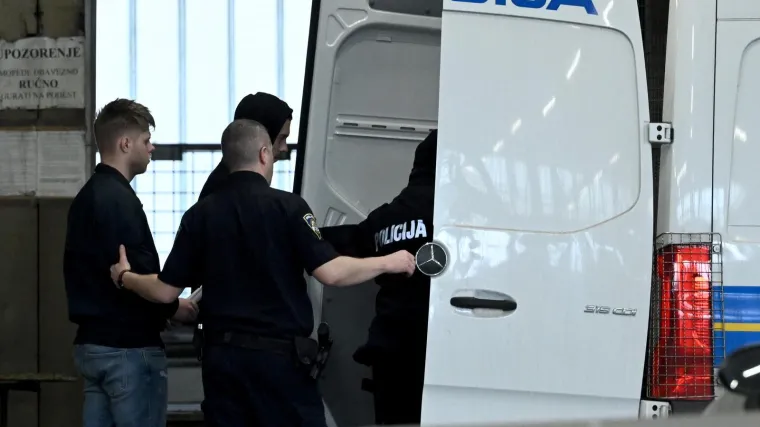 Doznajemo: Određen istražni zatvor za osumnjičene u aferi 'Bankari'