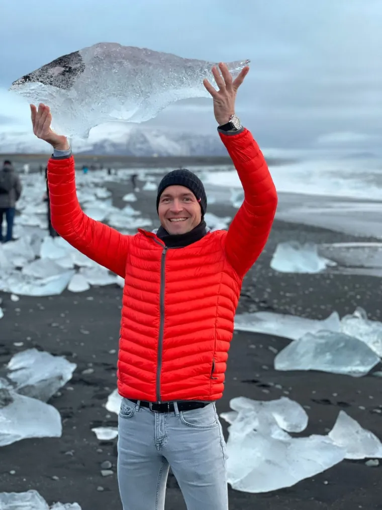 Rade u čarapama, zbog mamurluka ne moraju na posao: 'Odmah su mi rekli - nisi ti za Island'