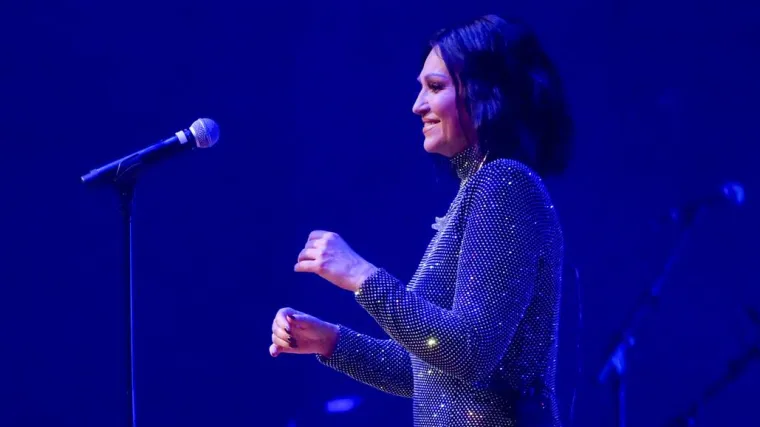 Nina Badrić pokazala noge u &scaron;ljokičastoj minici: 'U zrelijim godinama, sve je ljep&scaron;a'