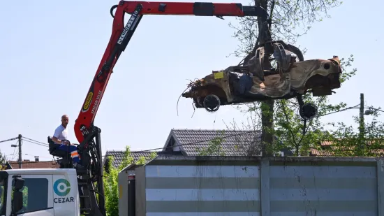 Od plastičnih kanti do dječjih kolica: &Scaron;okantno &scaron;to je sve izvađeno iz zagrebačkog jezera