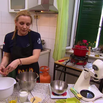 Večeras za vatrogasnu ekipu kuha Ana: 'Očekujem dobru zabavu, druženje i opu&scaron;tenu ekipu'