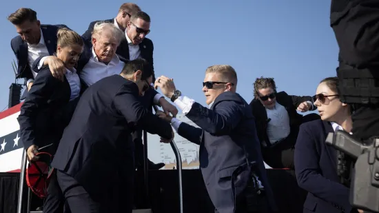 Spa&scaron;avala je Trumpa kad je pogođen u uho, a sad je snimljena u Hiltonu! S ovom agenticom nema &scaron;ale...