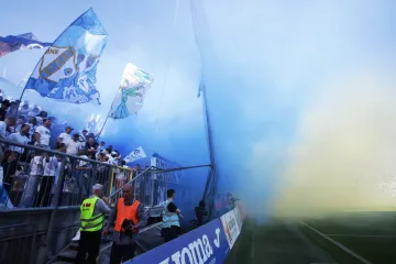 Pogledajte poruku Armade koju im je policija zabranila unijeti na tribinu