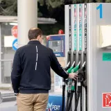 Vlada dobila ovlasti za smanjenje PDV-a na gorivo, oporba žestoko kritizirala