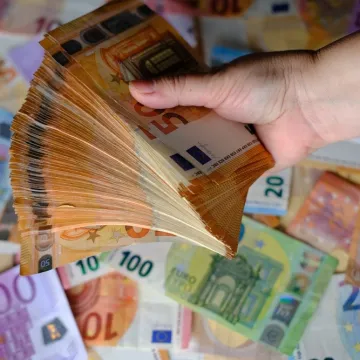 Cifra od koje boli glava: Pogledajte koliko mjesečno zarađuju igrači Hajduka i Dinama