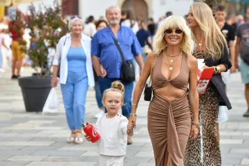 Bloom rasplakao Maju emotivnom čestitkom: 'Volim te najvi&scaron;e ikad u povijesti svijeta'