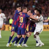 Vinicius Jr. krenuo u obračun s Olmom: Sudac je nakon toga donio neshvatljivu odluku