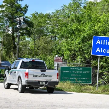 Zatvara se zloglasni imigracijski zatvor Alligator Alcatraz u kojem se nikada ne gasi svjetlo