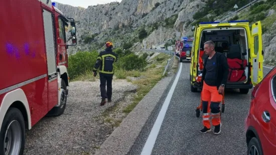 Auto zavr&scaron;io u provaliji dubokoj 150 metara: Vozač se sam izvukao iz vozila