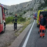 Auto zavr&scaron;io u provaliji dubokoj 150 metara: Vozač se sam izvukao iz vozila