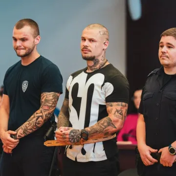 Izbo ga nožem pa poku&scaron;ao pobjeći u njegovoj odori: Maneken dobio 22 godine zatvora za poku&scaron;aj ubojstva