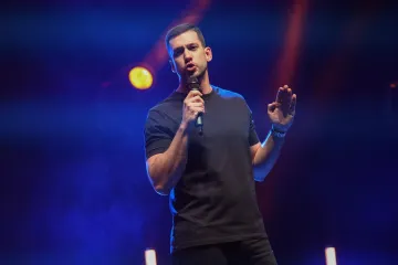 Kakve fore vole Dalmatinci, &scaron;to nasmijava purgere? Sve nam je otkrio stand-up komičar Ante Travizi