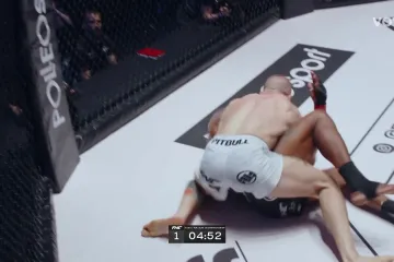 Kakav početak borbe! Brazilac hvata nogu i pretvara sve u sambu u kavezu