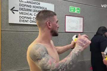 Bojković odu&scaron;evio na&scaron;eg reportera: Pozvao protivnika pred kameru i hvalio ga