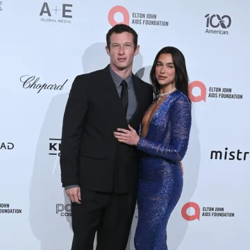 Vjenčali su se Dua Lipa i Callum Turner: Glazbenica zablistala s velikim &scaron;e&scaron;irom