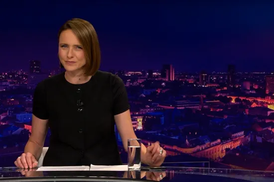 Žena u centru Zagreba skidala zastave duginih boja, a tek poruke koje je uzvikivala