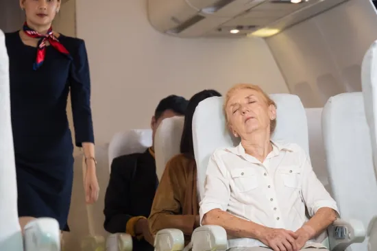 Biv&scaron;a stjuardesa otkriva najveće pogre&scaron;ke kod spavanja u avionu: 'Ovo je opasno'