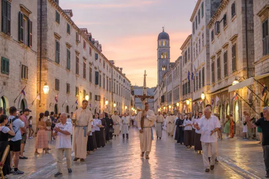 Liturgijsko slavlje Tijelova se prenosi iz crkve na ulice: Znate li za&scaron;to se obilježava?